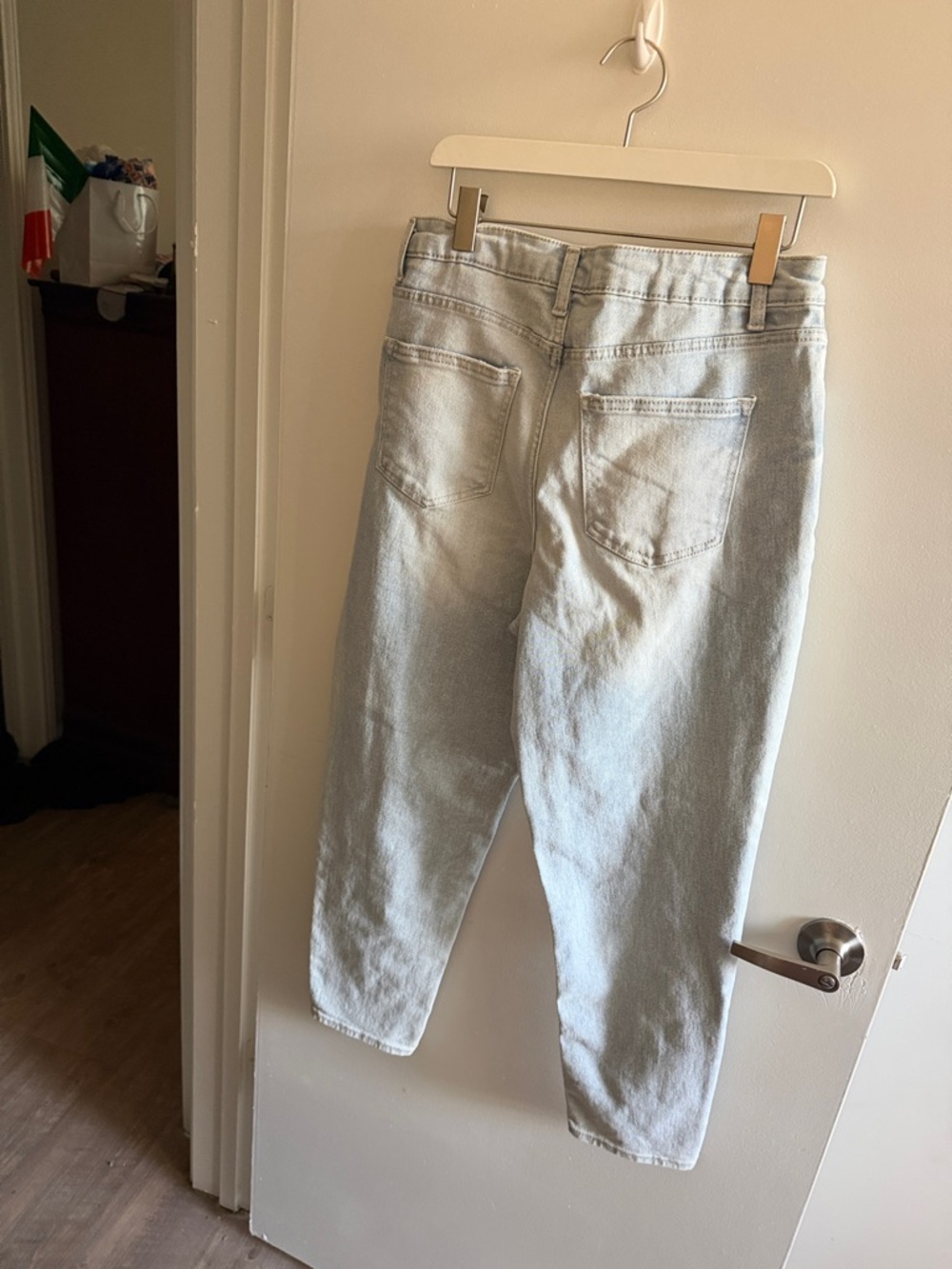 Time and Tru Light Blue Boyfriend Jeans - Picture 4 of 4